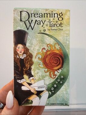 Dreaming Way Tarot by Rome Choi - Green Art Tarot Deck